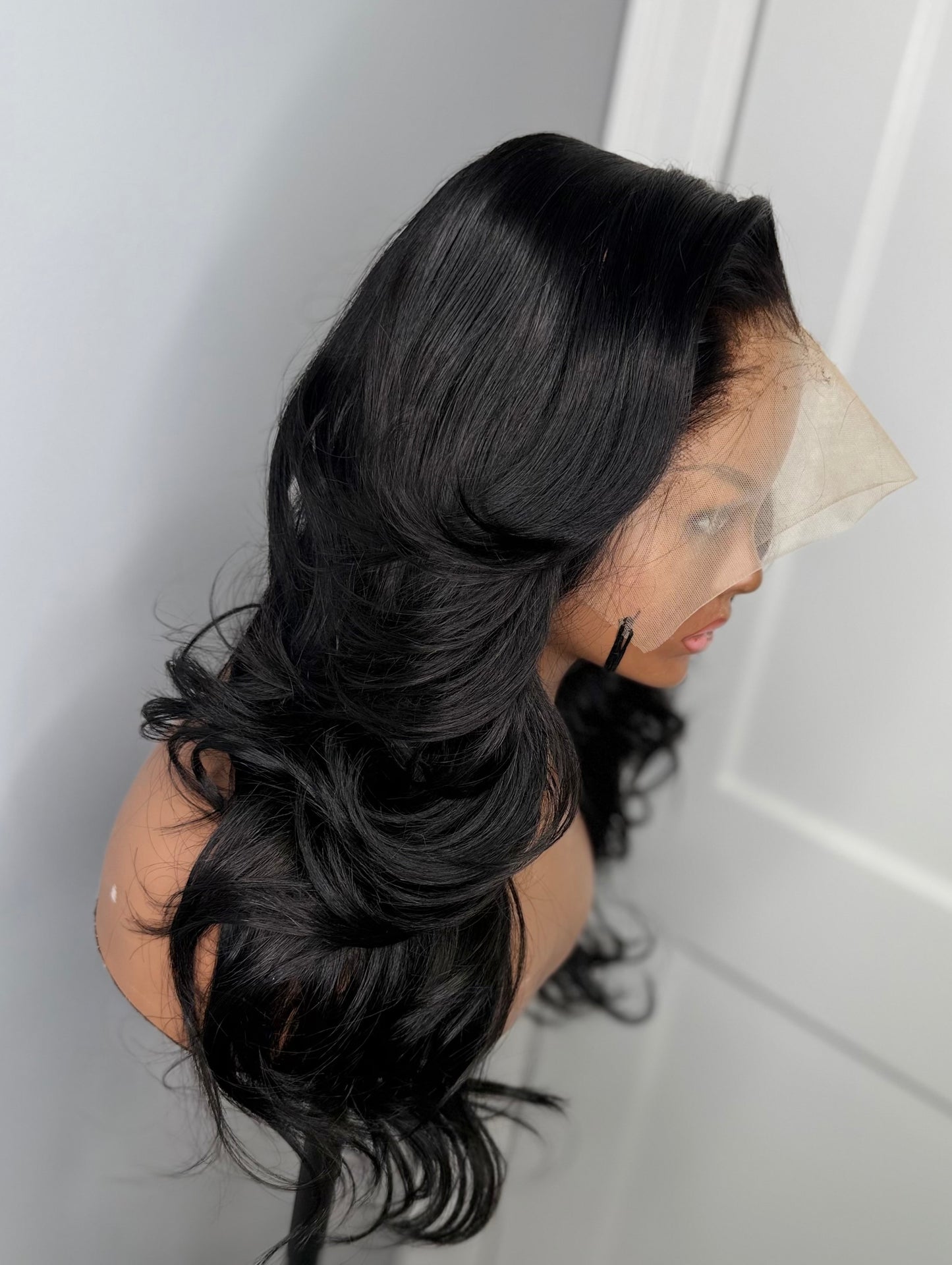 Side part layered wig